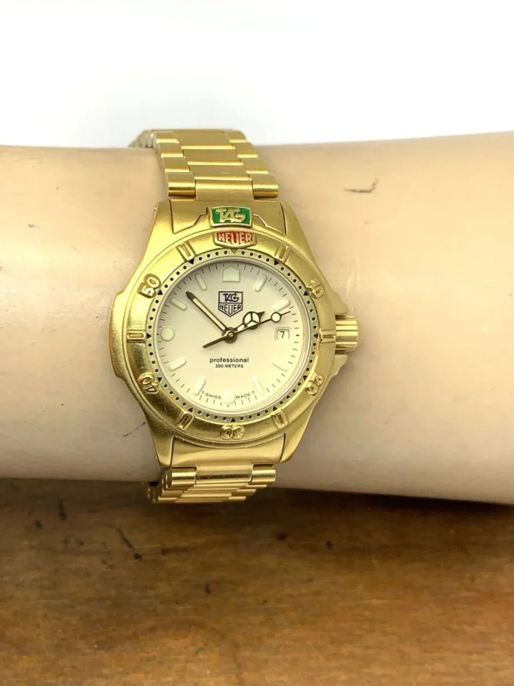 Tag Heuer Women's Watch 994.708A Swiss Quartz Gold Tone Stainless Steel 28mm